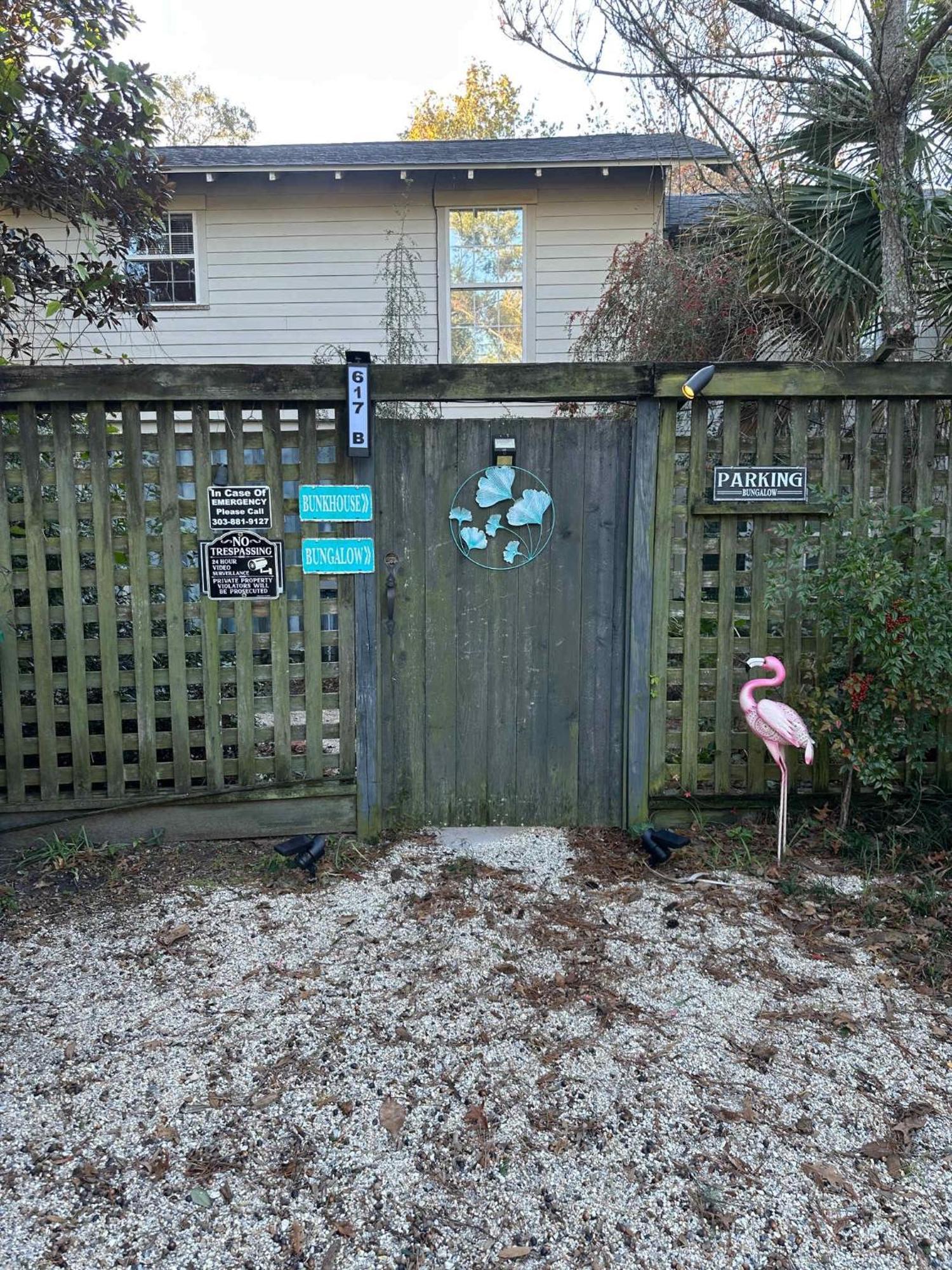 Bare Feet Bungalow -Close To Beach & Dog Friendly Gulfport Kültér fotó